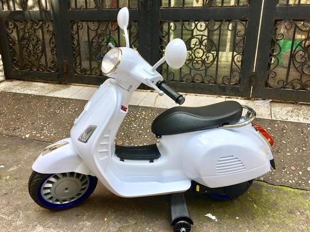 Xe máy Vespa điện trẻ em XMX 318
